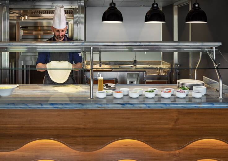 Waves Grill Pizzeria on Oceania Aurelia