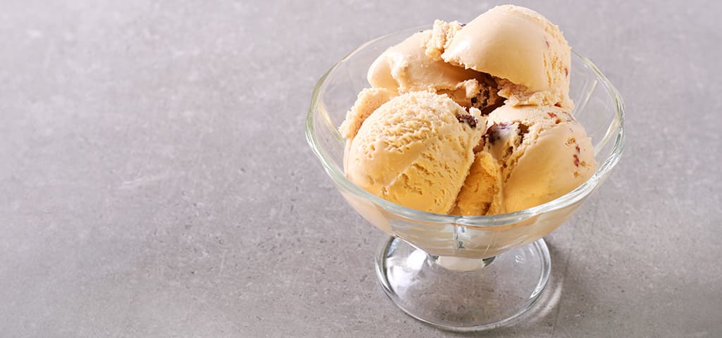 Flavorful Summer Treat: Raisin and Sweet Sherry Ice Cream Recipe