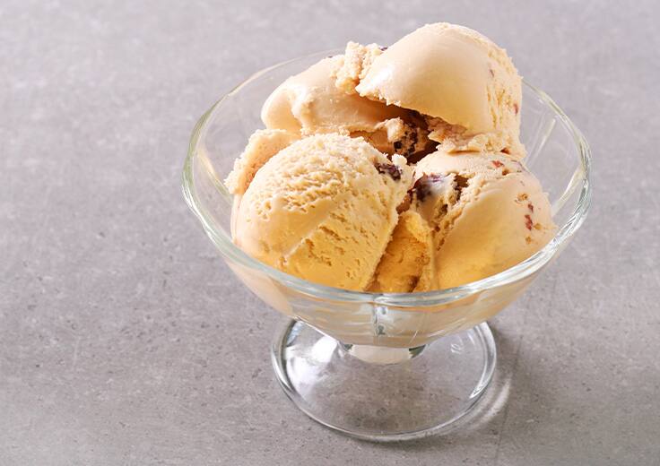 Flavorful Summer Treat: Raisin and Sweet Sherry Ice Cream Recipe