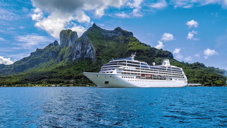 Oceania Aurelia at Sea