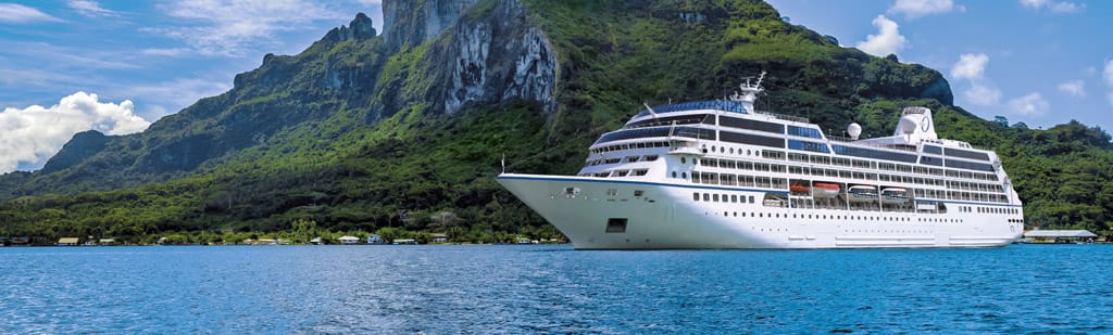 Oceania Aurelia at Sea